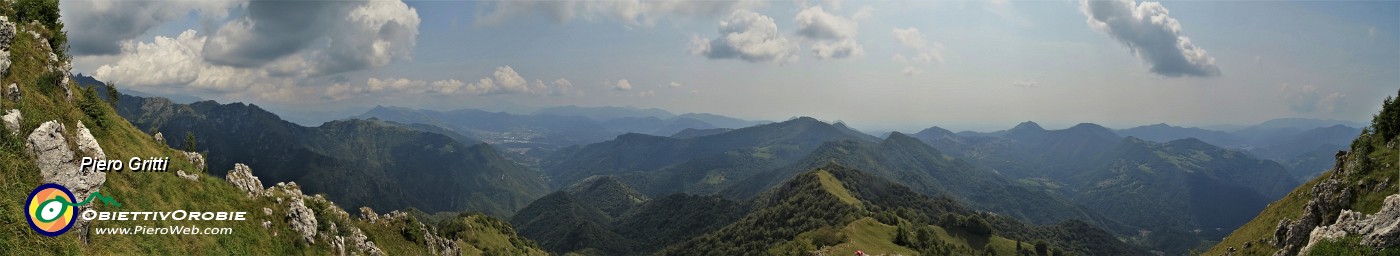 73 Vista panoramica verso le valli del Gru e Vertova e Valle Seriana.jpg